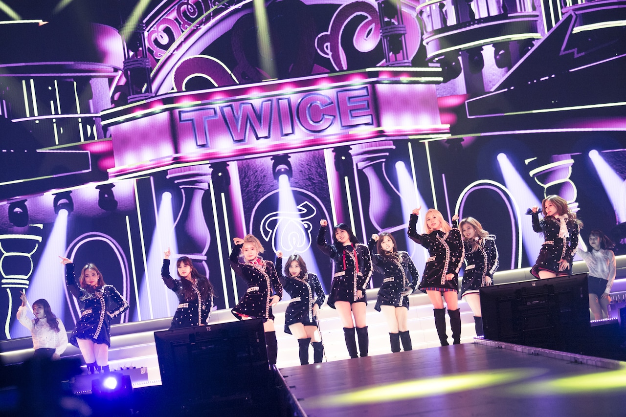 TWICE念願のドームツアー「#Dreamday」大阪で開幕（ライブ