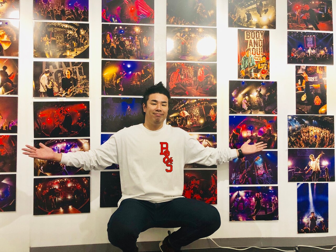 「Photo Exhibition『Scenes』」の様子。(写真提供:TAKASHI KONUMA)