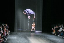 「NEGLECT ADULT PATiENTS」ランウェイショーの様子。