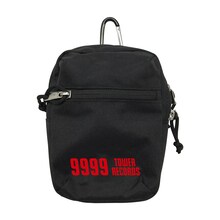 THE YELLOW MONKEY×TOWER RECORDSコラボグッズのカラビナ付きミニポーチ。