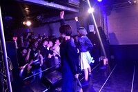 BiS1st（写真提供：日本クラウン）