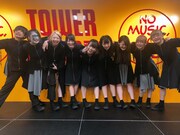 第17部フィナーレ後のBiS。（写真提供：日本クラウン）