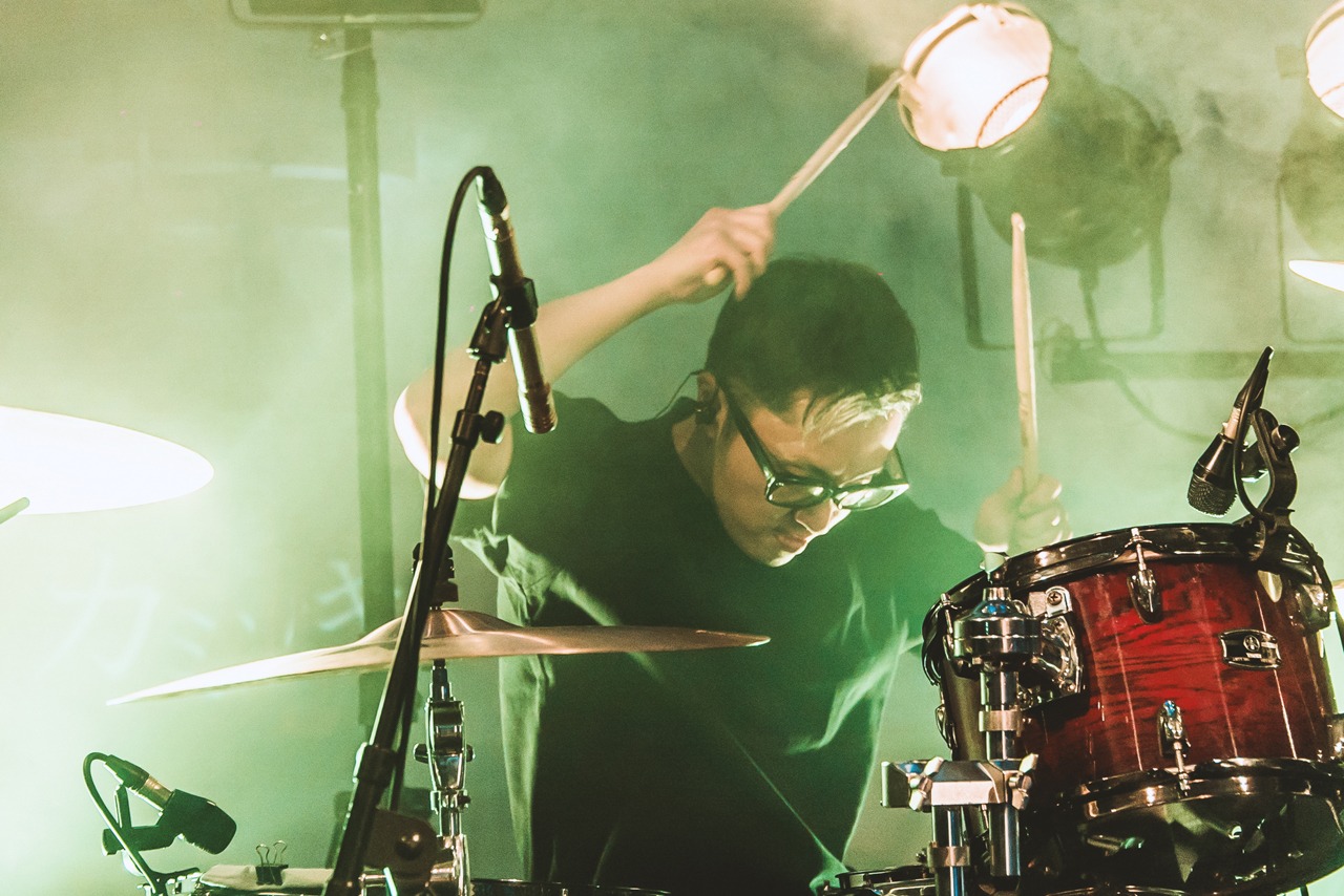 SHU→TA（Dr）（Photo by Shin Ishihara）
