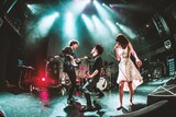 「カミツキ 'Secret Whisper’ TOUR FINAL『噛みついて神ついて』ONE MAN」の様子。(Photo by Shin Ishihara)