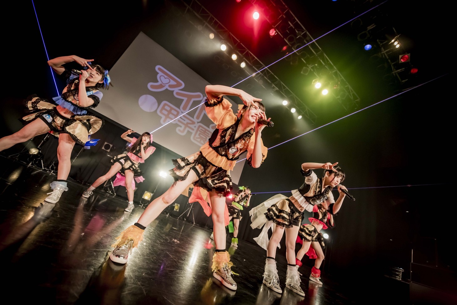 「アイドル甲子園 SPRING FESTIVAL 2019」でのFES☆TIVE。（写真提供：徳間ジャパンコミュニケーションズ）