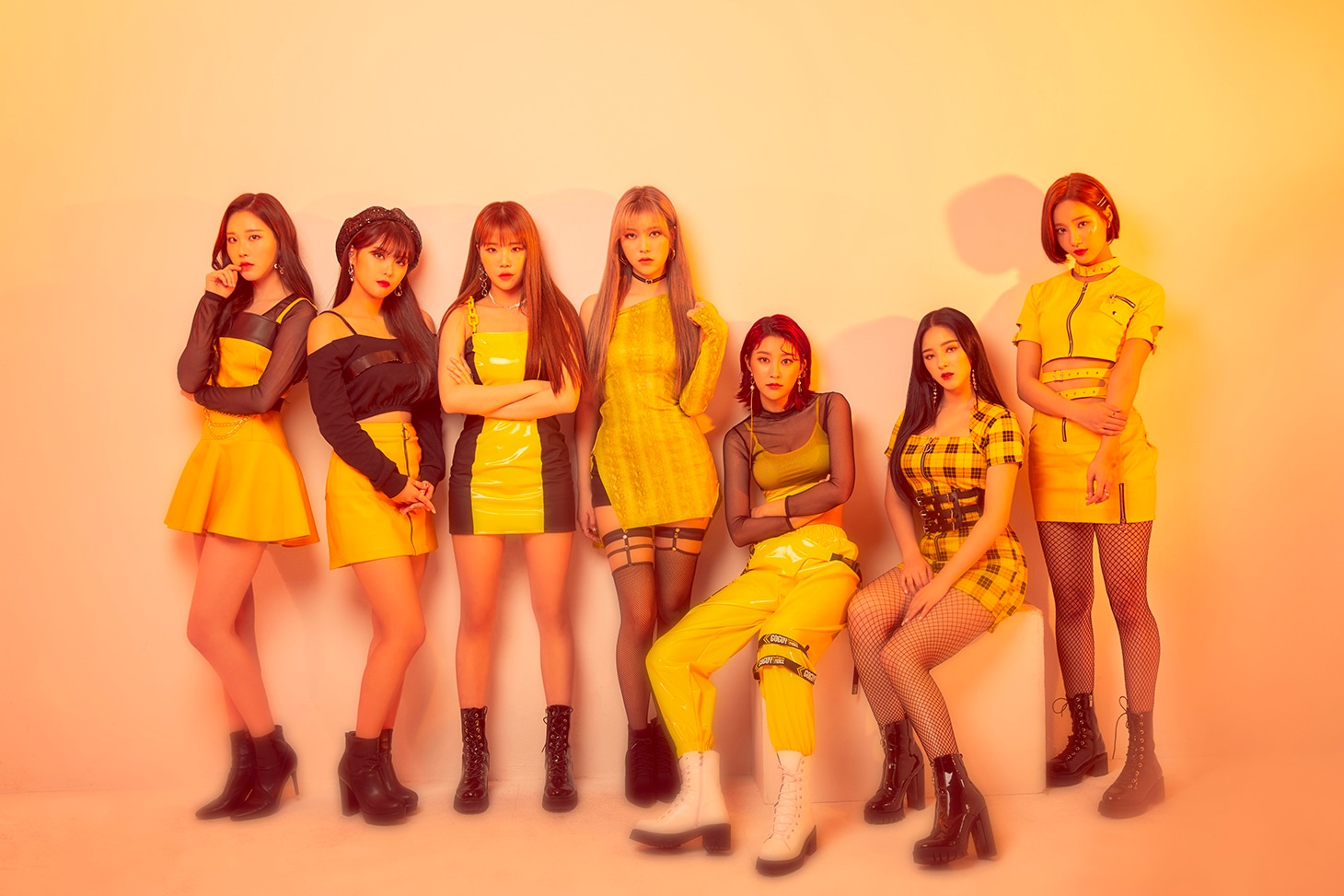 MOMOLAND