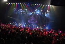 さくら学院「The Road to Graduation 2018 ～放課後アンソロジー レッツ スタンディング～」の様子。