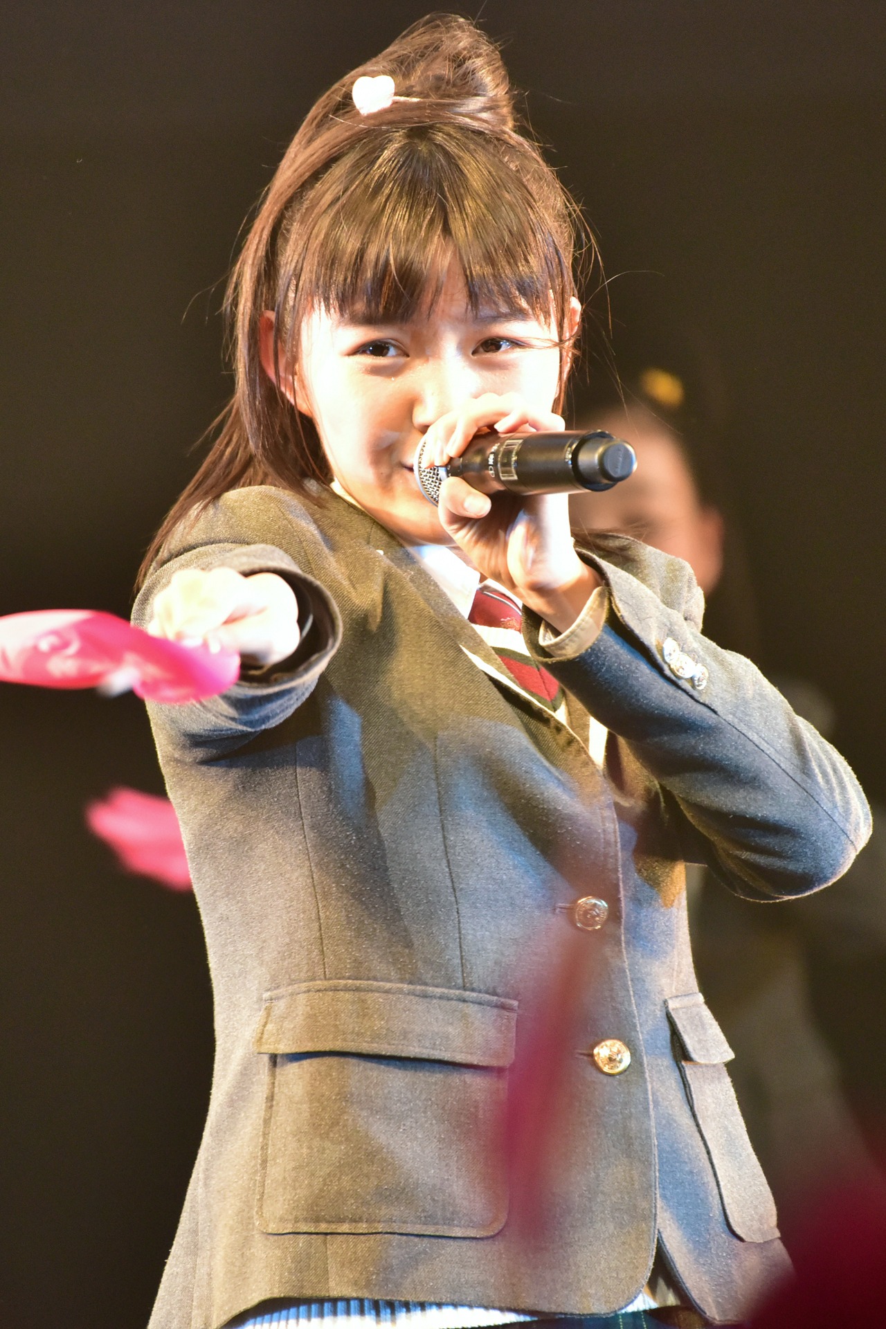 麻生真彩