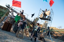 ぜんぶ君のせいだ。「Natural Born Independent」MVのワンシーン。