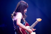 有安杏果 (c)Apricot Inc