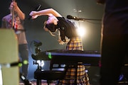 有安杏果 (c)Apricot Inc