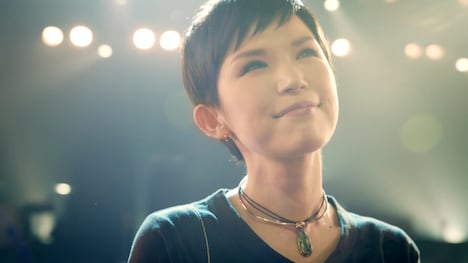 ポッカサッポロ「キレートレモン」の新テレビCM「さぁ、ここからだ。」編のワンシーン。