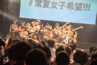 「アイドルカレッジ ベスト オブ ミュージック2019 ～神曲カウントダウン！全72曲の頂点はどれだ!?～」の様子。（撮影：古川朋久）