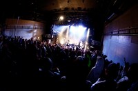 電波少女「Q」Release Partyの様子。（撮影：伊藤麻矢）