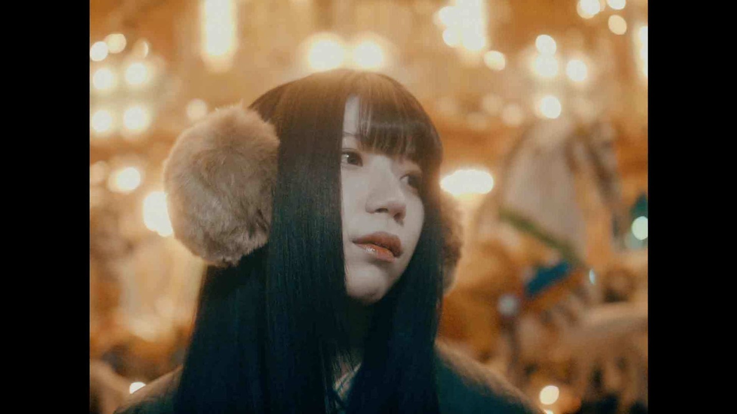 グーグールル「Picked」ミュージックビデオのワンシーン。