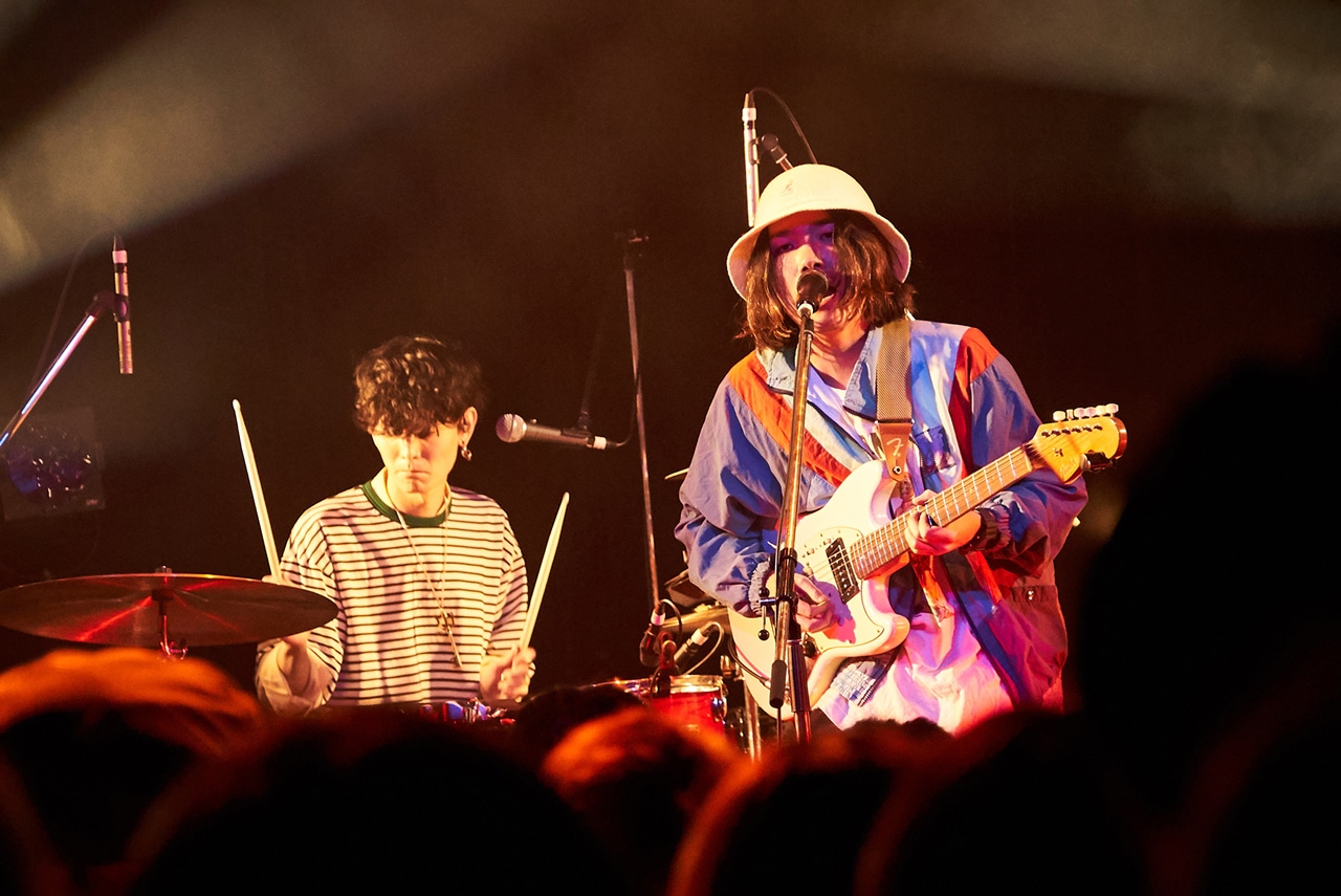 小原綾斗（G, Vo / Tempalay）（Photo by Yoshiaki Miura）