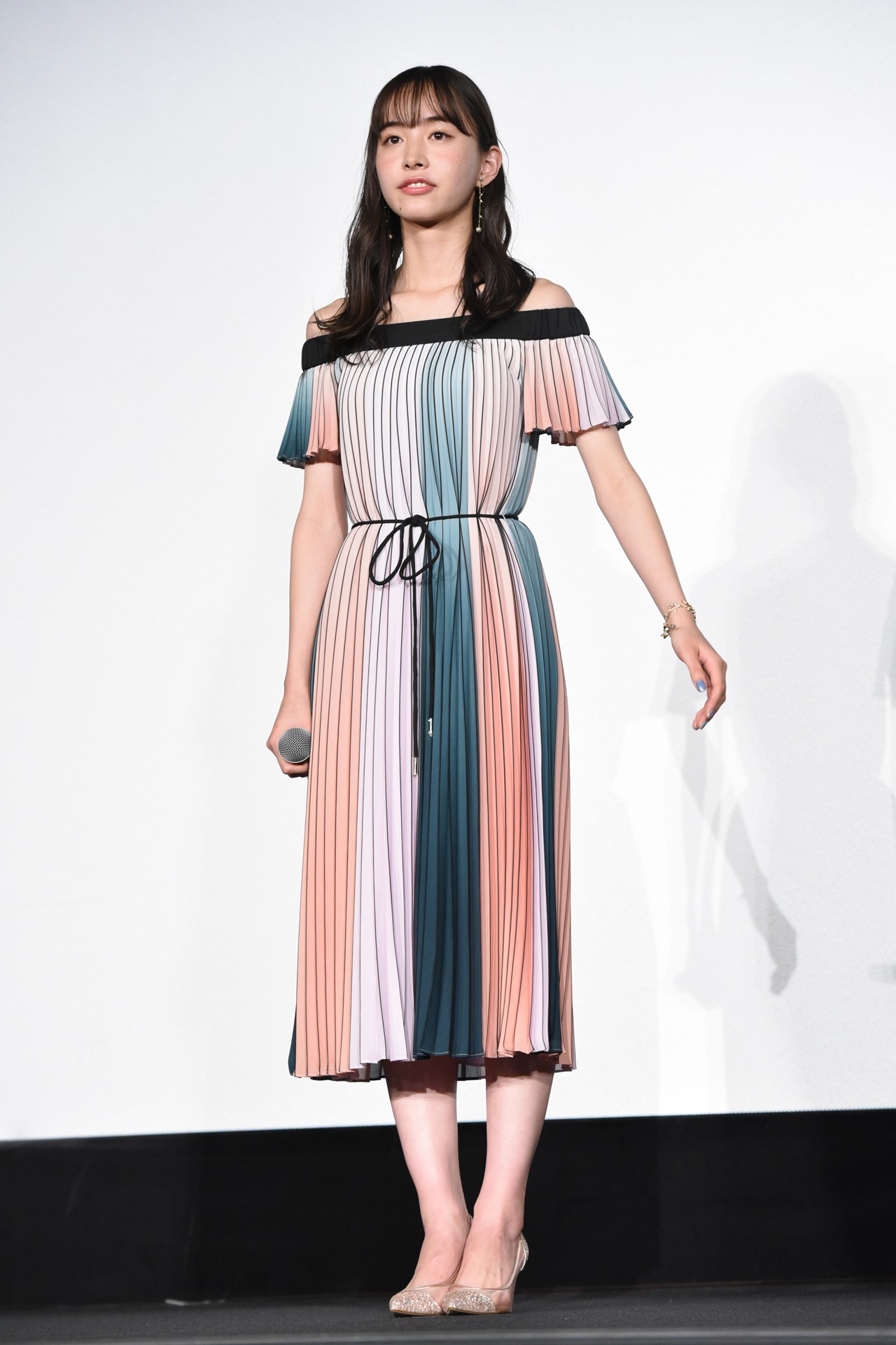 井桁弘恵