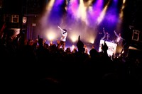 電波少女「Q」Release Partyの様子。（撮影：伊藤麻矢）