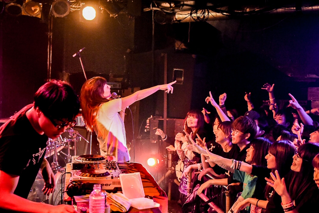 DJハヤシとフミ。