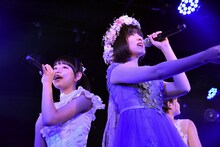 左から吉田万葉、星里奈。