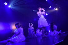 「ハコイリ▽ムスメの定期便3月号～合言葉は『ごきげんよう』！～」の様子。