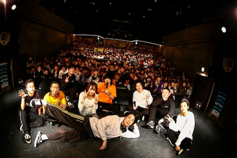 電波少女「Q」Release Partyの様子。（撮影：伊藤麻矢）