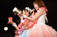 イントロクイズで勝利した辛党に調味料ケースをプレゼントするS★スパイシー。