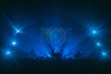 WEAVER「WEAVER 14th TOUR 2019『I'm Calling You～流星前夜～』」マイナビBLITZ赤坂公演の様子。（Photo by Yuto Fukada）