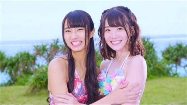 虹のコンキスタドール「愛をこころにサマーと数えよ」MVのワンシーン。