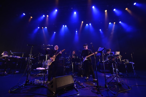 「THE BEATNIKS Live 2018 “ビートニクスがやってくる！ シェ！ シェ！ シェ！”」の様子。