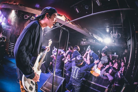 daipon（Vo, B / ENTH）（撮影：優瞳）