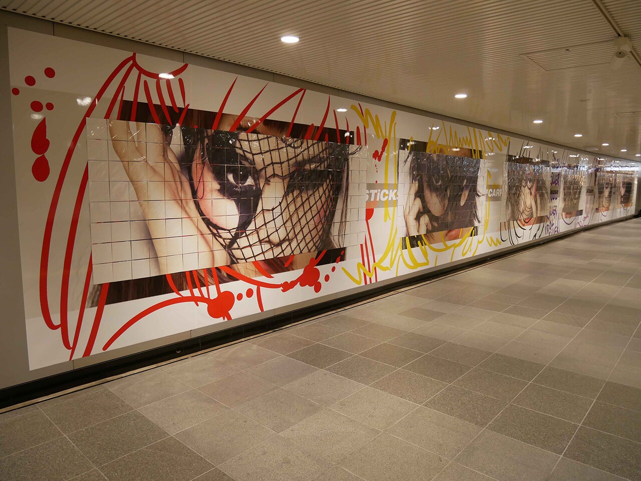 渋谷駅地下に急げ！BiSHレアCDが貼られた巨大広告登場 - 音楽