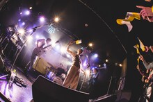 TWEEDEES「ショウほど素敵な商売はない～『DELICIOUS.』TOUR2019 」追加公演の様子。（撮影：スエヨシリョウタ）