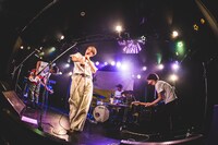 TWEEDEES「ショウほど素敵な商売はない～『DELICIOUS.』TOUR2019 」追加公演の様子。（撮影：スエヨシリョウタ）