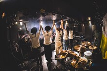 TWEEDEES「ショウほど素敵な商売はない～『DELICIOUS.』TOUR2019 」追加公演の様子。（撮影：スエヨシリョウタ）