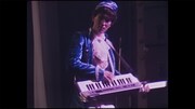「DRAGON THE FESTIVAL TOUR featuring TM NETWORK 1985.10.31」のワンシーン。