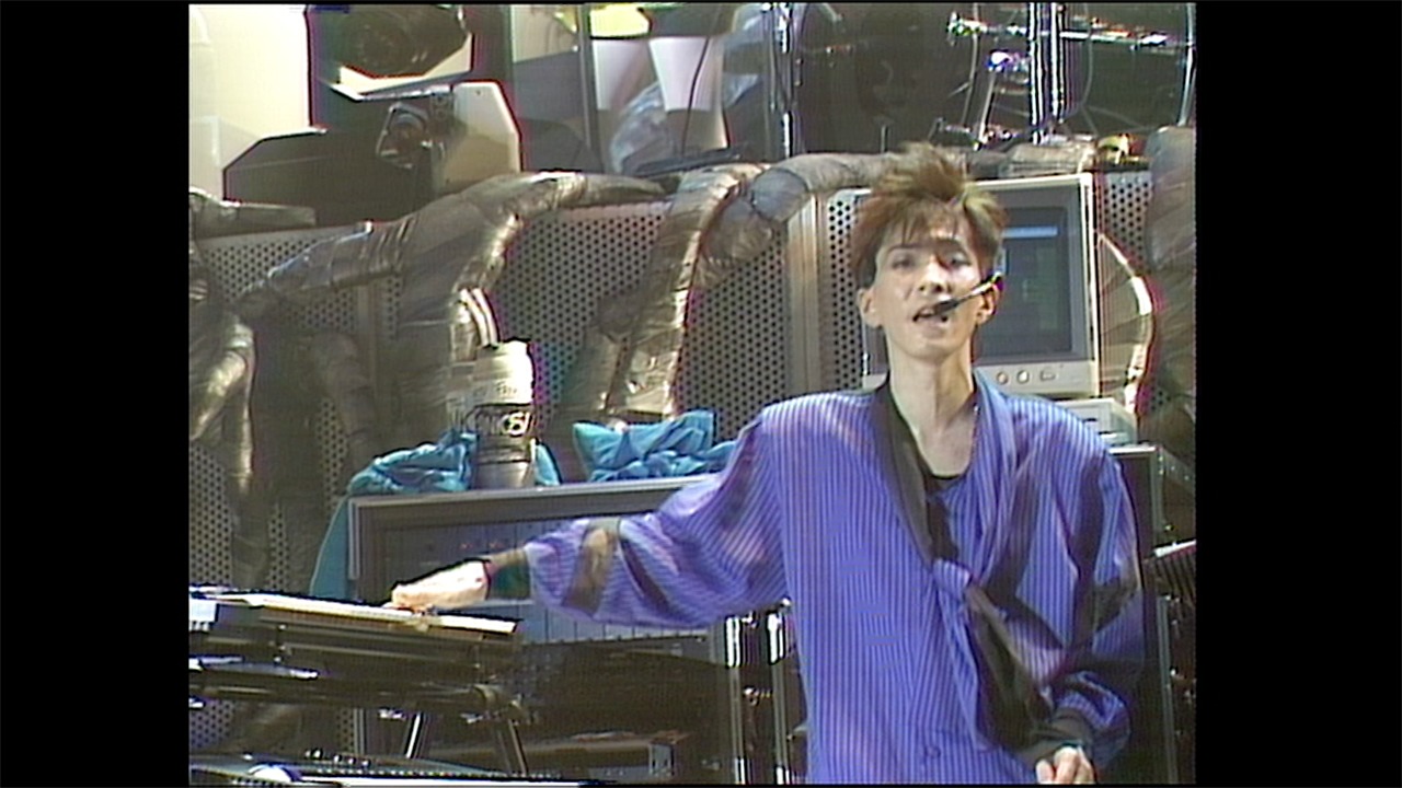 「T-MUE-NEEDS STARCAMP TOKYO 1988.08.25」のワンシーン。