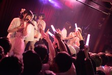 星歴13夜「星歴13夜 初ワンマンLIVE～13のよる～」の様子。（撮影：関上貴也）