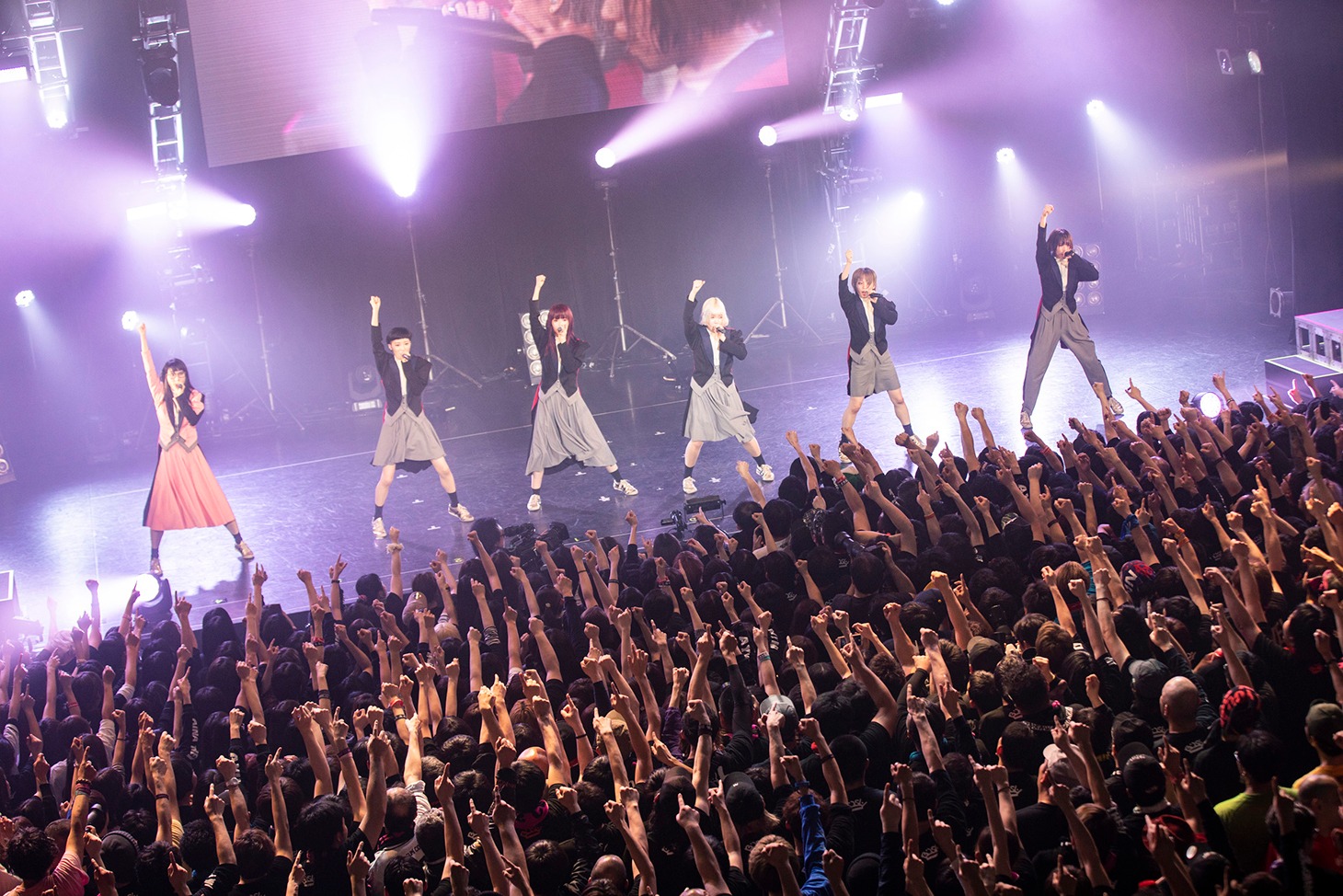 BiSH（Photo by Kenta Sotobayashi）