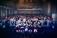 「ヲルタナティヴ 3rd Oneman Live "Wheel of Fortune"」で撮影された記念写真。