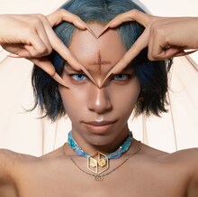 女王蜂「十」ジャケット