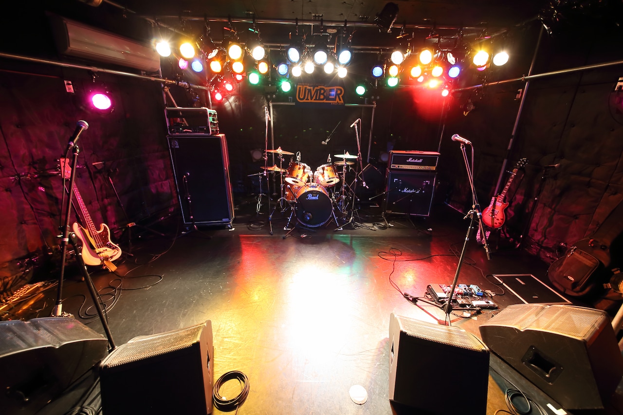 Shizuoka UMBERのステージ。