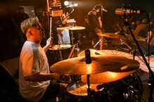 Eiji（Dr / Ken Yokoyama）（Photo by Teppei Kishida）