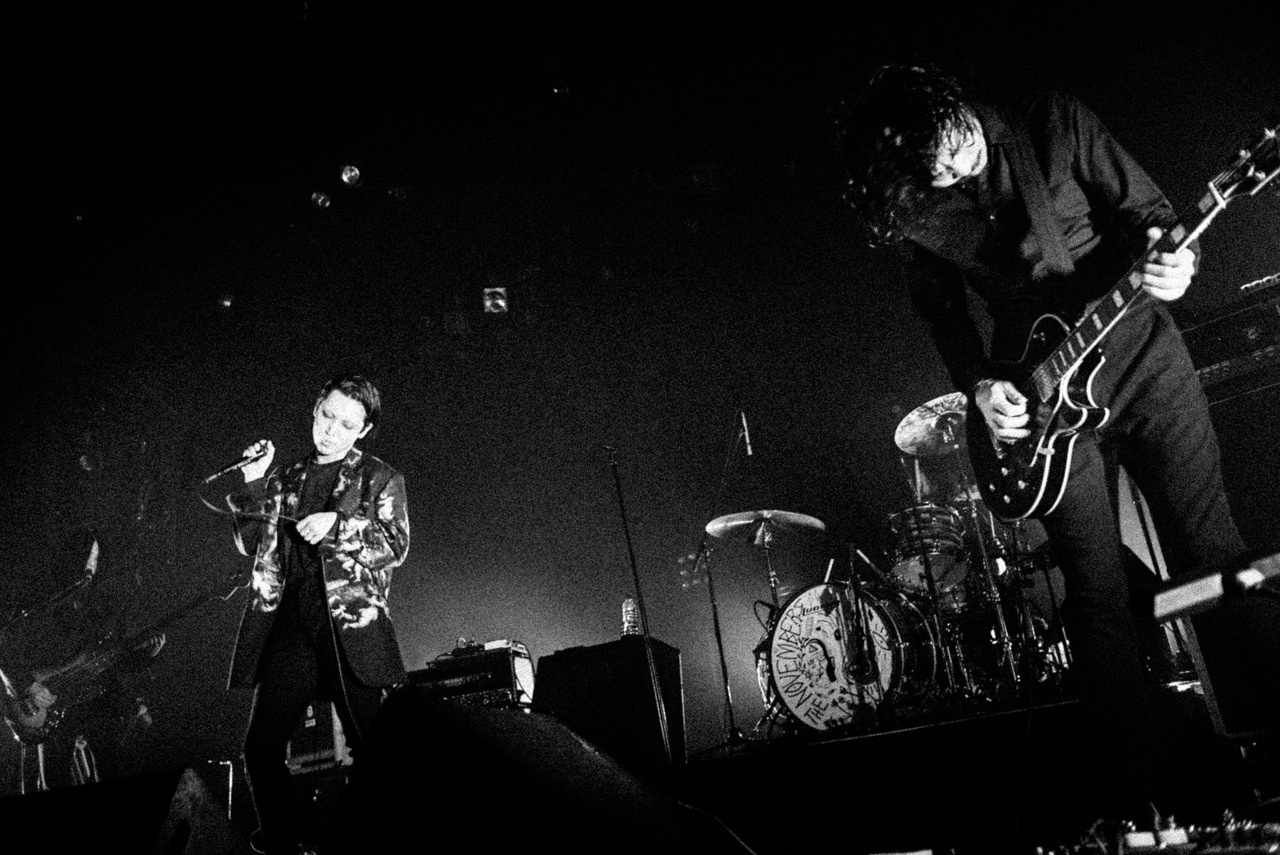 THE NOVEMBERS「ANGELS ONEMAN TOUR 2019」東京・マイナビBLITZ赤坂公演の様子。（撮影：宮下太輔）