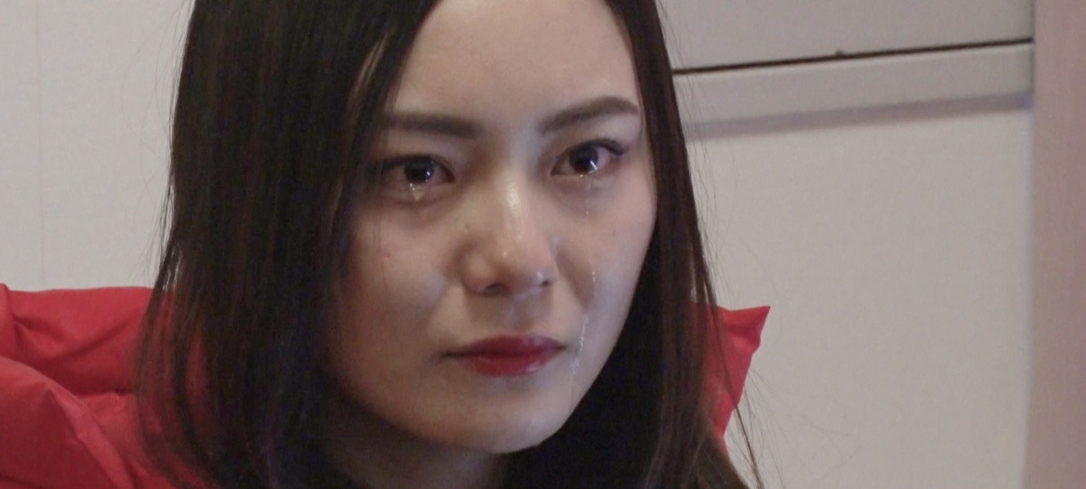 「大人サバイバー」歩く芸術ver.のワンシーン。