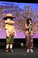 左から野原しんのすけ、あいみょん。