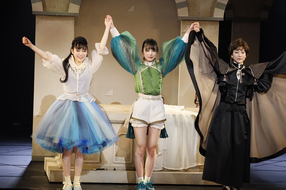 乃木坂46 4期生初公演「3人のプリンシパル」の様子。（写真提供：ソニー・ミュージックレーベルズ）