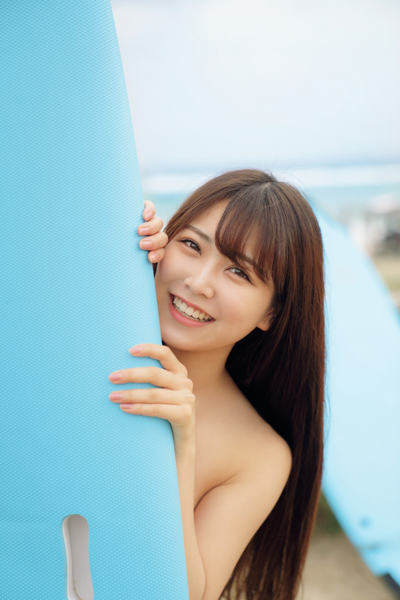 人気画像2位は「『絶対に損はさせません！』NMB48白間美瑠が待望の初写真集」より、白間美瑠写真集のイメージカット。(c)集英社 / 週刊プレイボーイ（撮影：中村和孝）