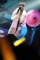 人気画像8位は「浦島坂田船、殺陣や相撲でcrew沸かせた春ツアー両国ファイナル『俺を泣かせるとは……』」より、センラ。（撮影：小松陽祐［ODD JOB］ / 堀卓朗［ELENORE］）