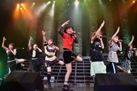 はちみつロケット「H.R.ADVENTURE～はちロケ 春の大冒険！～」の様子。